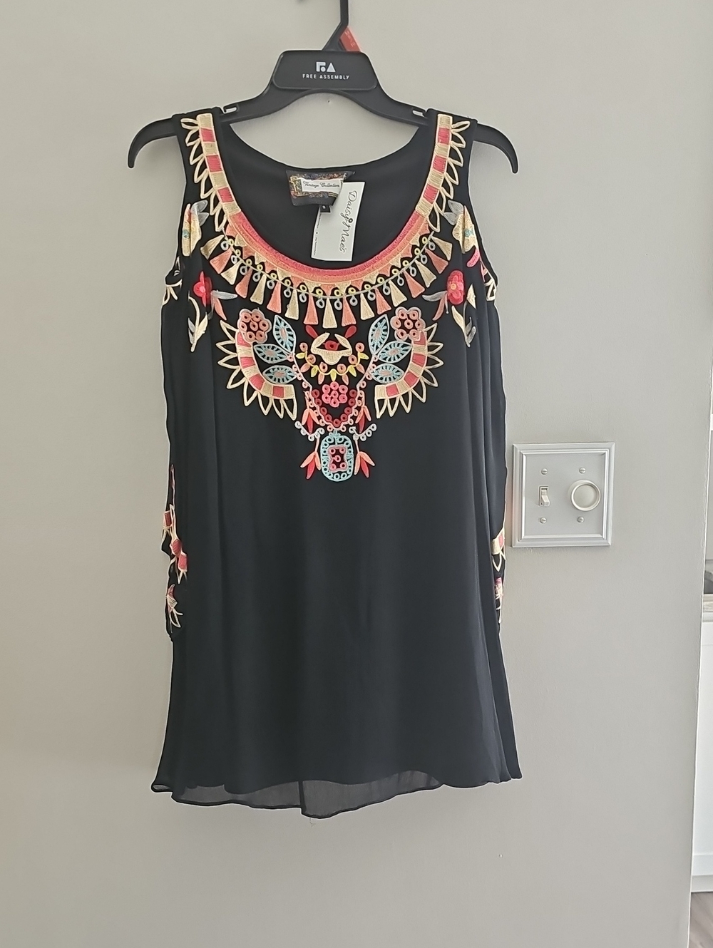 Vintage Collection Black Sleeveless Tunic with Coral & Teal Embroidery